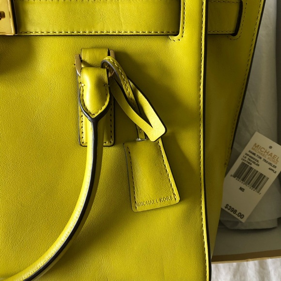 Michael Kors purse - Hamilton Traveler (NWT) - Picture 5 of 15